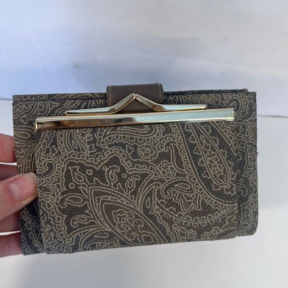 Liz Claiborne NEW Bifold Wallet w/ Kiss Clasp Change Purse Brown Paisley Gold - Picture 4 of 8